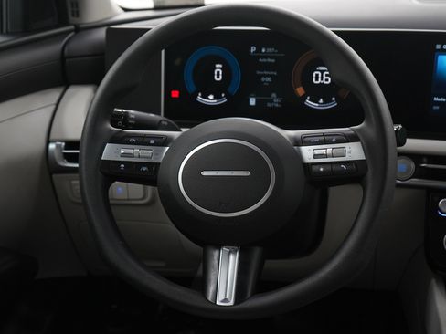 Used 2025 Hyundai Tucson SEL image 14