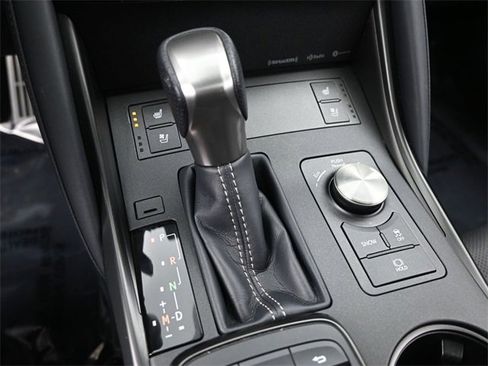 Certified 2021 Lexus IS 350 F Sport image 19