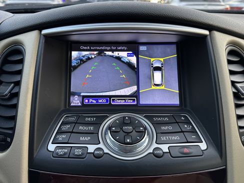 Used 2016 INFINITI QX50 AWD w/ Premium Plus Package image 16