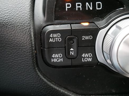 Used 2020 RAM 1500 Laramie AWD/4WD image 30