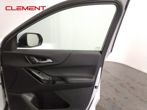 Used 2025 Chevrolet Equinox LT image 37