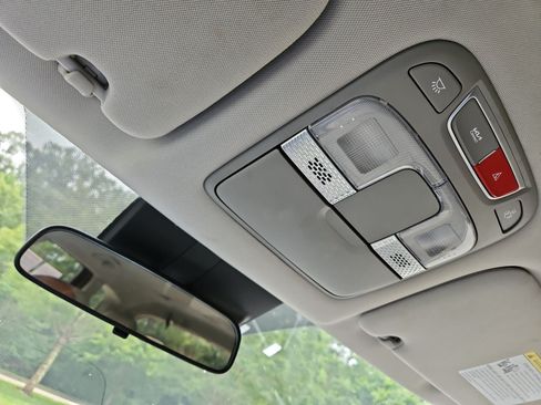Used 2023 Kia Telluride S FWD image 30