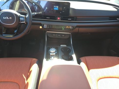 New 2026 Kia Carnival EX image 15