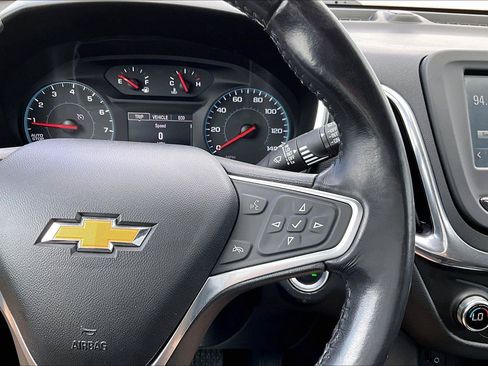 Used 2018 Chevrolet Equinox LT FWD image 20