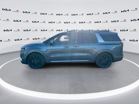 Used 2023 Kia Carnival SX Prestige FWD image 5