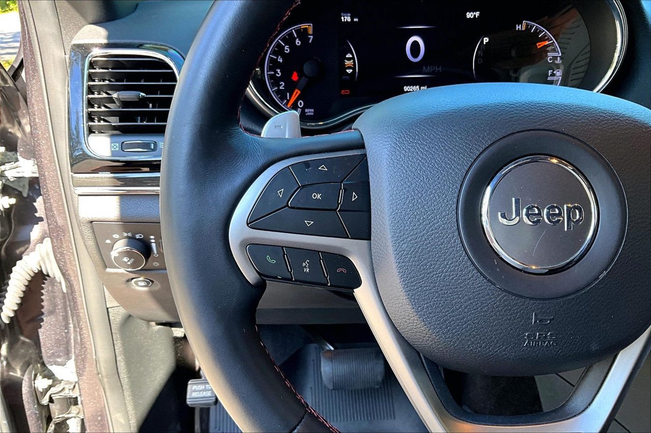 Used 2019 Jeep Grand Cherokee Trailhawk w/ Trailhawk Luxury Group AWD/4WD image 10