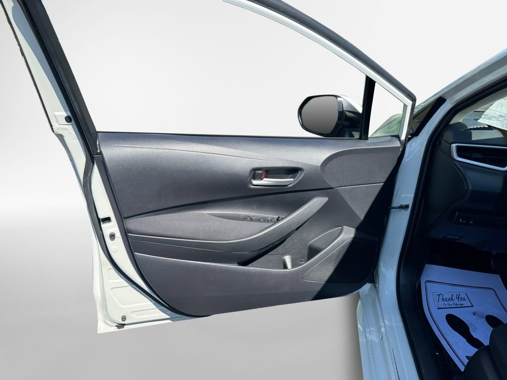 Used 2020 Toyota Corolla LE FWD image 14