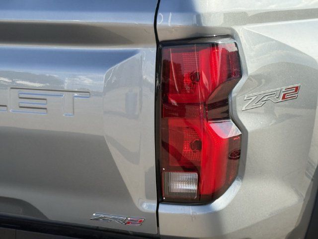 Certified 2025 Chevrolet Colorado ZR2 w/ Technology Package AWD/4WD image 8
