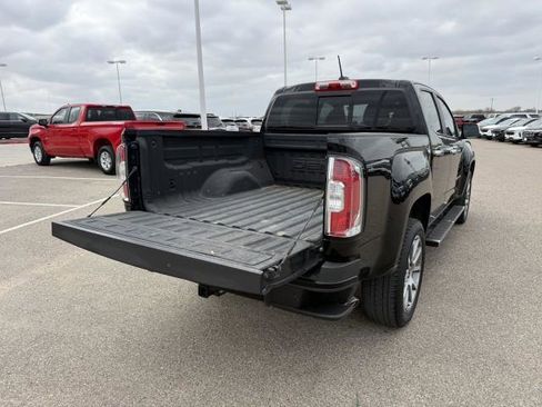 Used 2022 GMC Canyon Denali image 9
