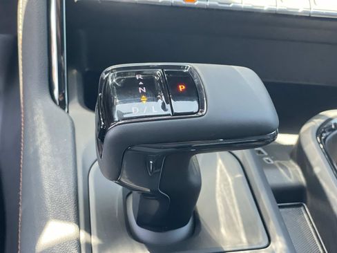 New 2026 GMC Sierra 1500 AT4 w/ AT4 Premium Package AWD/4WD image 17