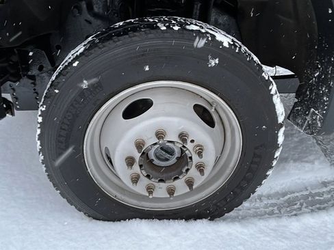 Used 2013 Ford F450 XL w/ Snow Plow Prep Pkg image 30