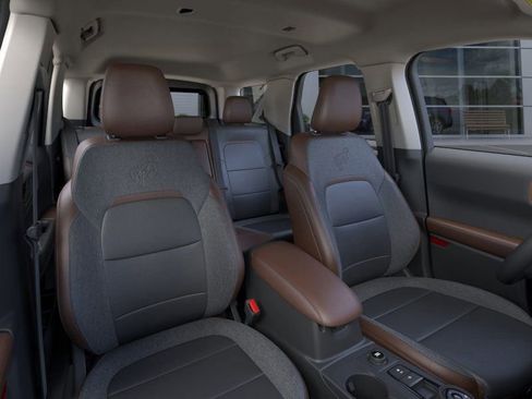 Used 2024 Ford Bronco Sport Outer Banks image 11