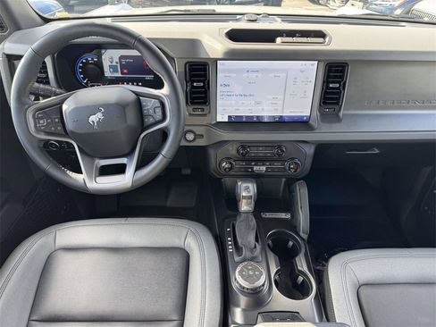 Used 2024 Ford Bronco Big Bend image 11