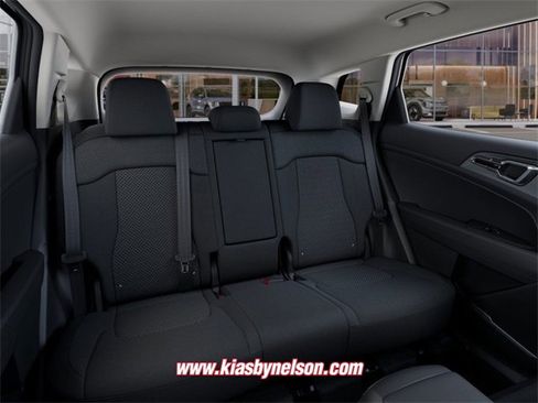 New 2026 Kia Sportage LX image 16