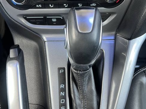 Used 2013 Ford Focus Titanium FWD image 21