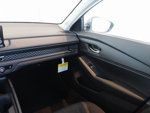New 2025 Honda Accord SE image 25