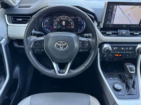 Certified 2021 Toyota RAV4 Limited image 14