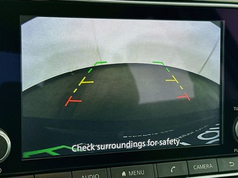 Used 2025 Nissan Altima 2.5 SV FWD image 22