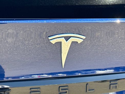 Used 2022 Tesla Model X AWD/4WD image 35