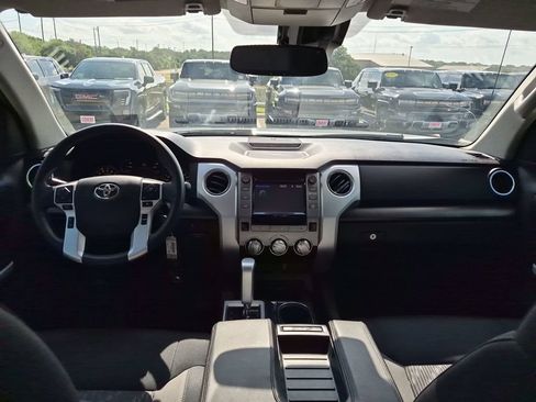 Used 2019 Toyota Tundra SR5 w/ SR5 Upgrade Package RWD image 31