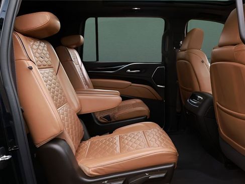 Used 2023 Cadillac Escalade ESV Sport w/ Touring Package AWD/4WD image 23