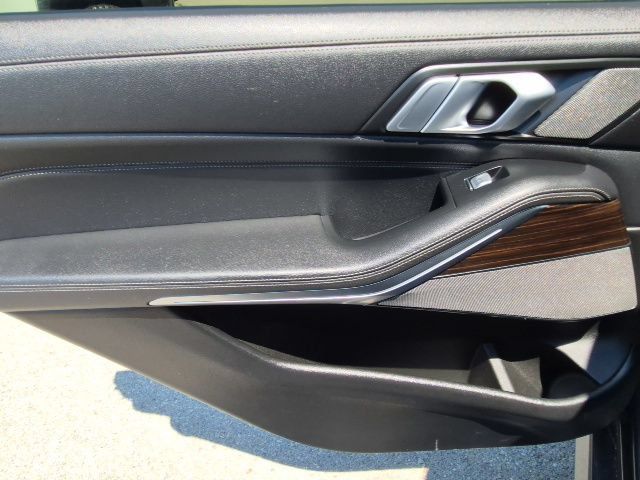 Used 2019 BMW X7 xDrive50i w/ M Sport Package AWD/4WD image 20