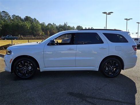 Used 2025 Dodge Durango GT w/ Blacktop Package image 5