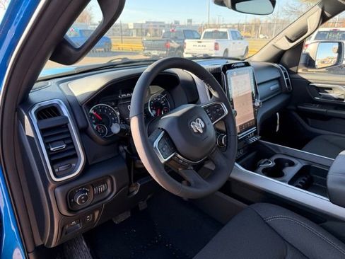 Used 2026 RAM 1500 4x4 Crew Cab image 9