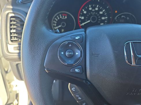Used 2022 Honda HR-V Sport image 16
