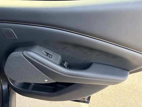 Used 2021 Ford Mustang Mach-E Premium image 21