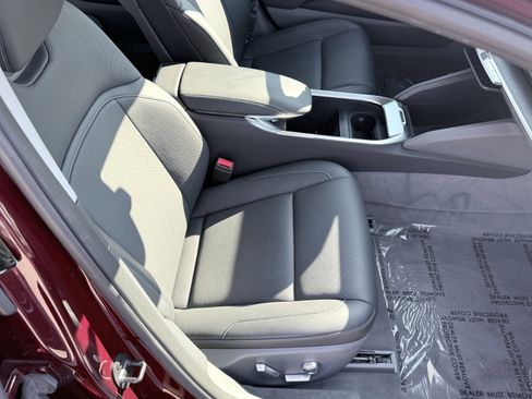 Used 2025 Lucid Air Touring image 53