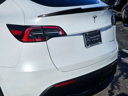 Used 2023 Tesla Model Y Long Range image 14