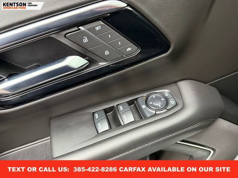 Used 2025 Chevrolet Suburban Z71 image 22