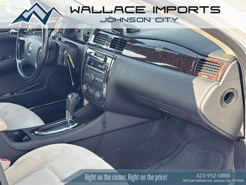 Used 2014 Chevrolet Impala LT w/ LT Sunroof Package image 39