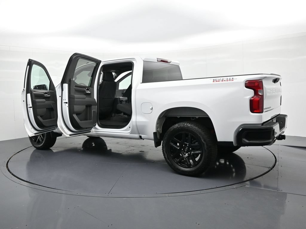 Used 2025 Chevrolet Silverado 1500 LT Trail Boss AWD/4WD image 25