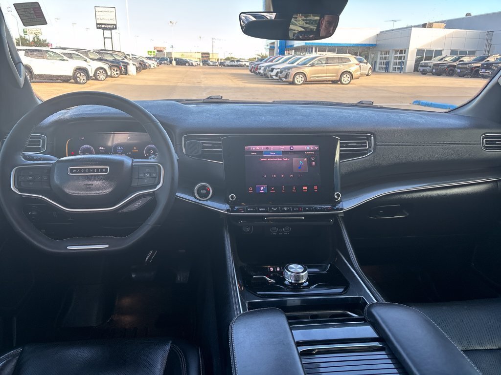 Used 2022 Jeep Wagoneer Series I w/ Premium Group I AWD/4WD image 12