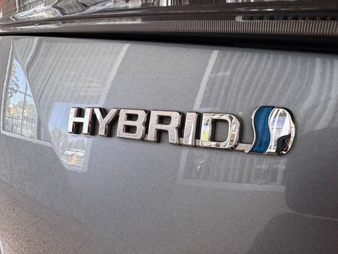 Used 2021 Toyota Highlander Limited AWD/4WD image 9