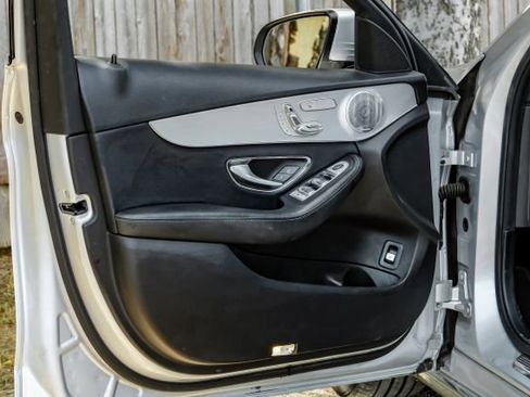 Used 2020 Mercedes-Benz C 300 Sedan image 37