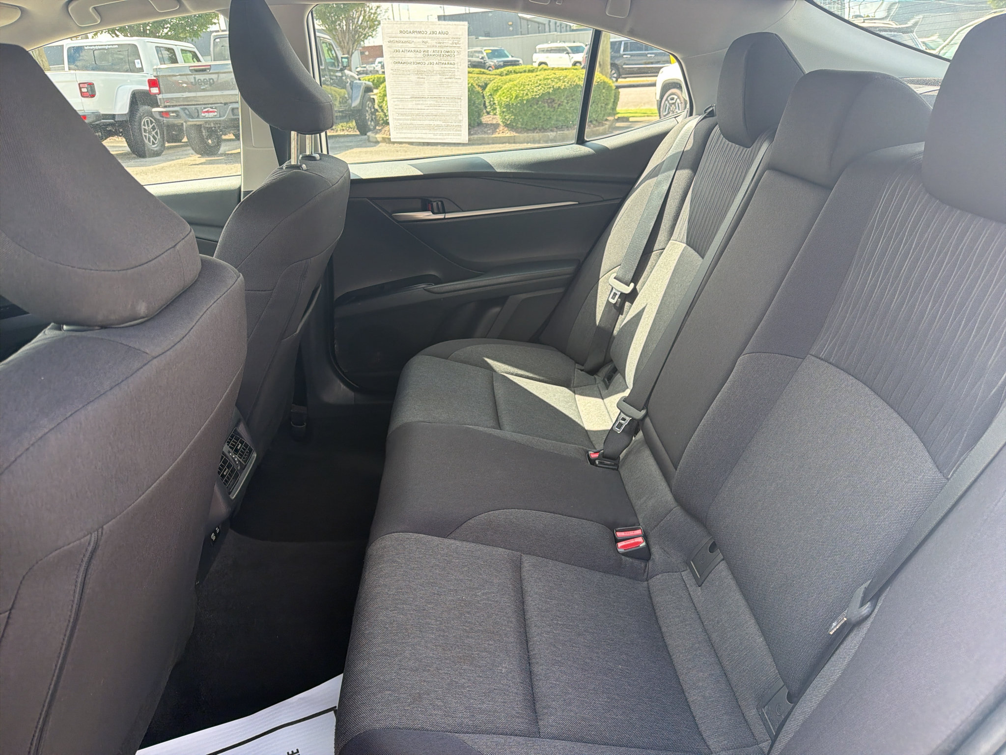 Used 2025 Toyota Camry LE FWD image 25