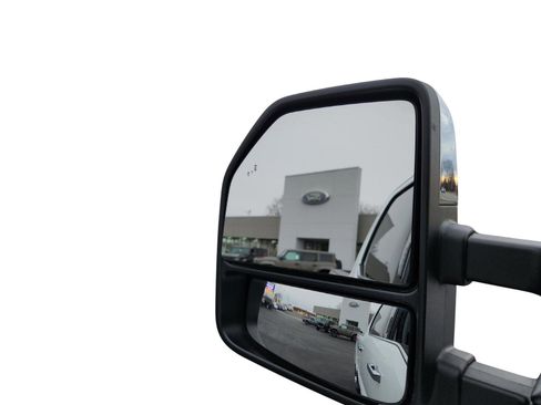 Used 2024 Ford F250 Lariat w/ Chrome Package image 11