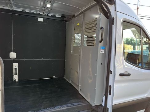 Used 2024 Ford Transit 350 Medium Roof image 33