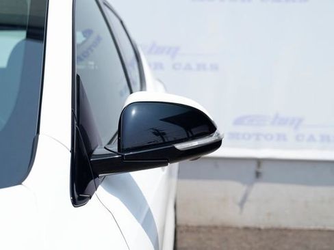 Used 2022 Chevrolet Bolt EUV Premier image 10