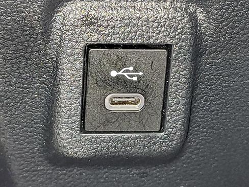 Used 2024 Toyota Corolla LE image 21