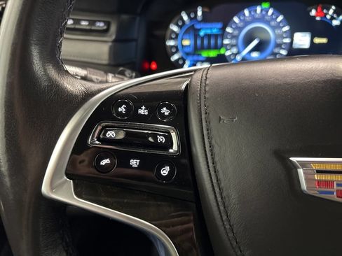 Used 2019 Cadillac Escalade Platinum AWD/4WD image 22