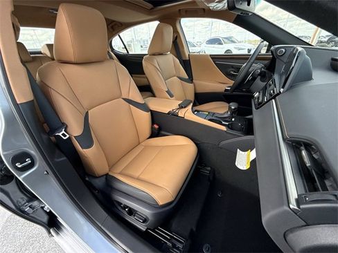 New 2025 Lexus ES 350 w/ Premium Package image 26