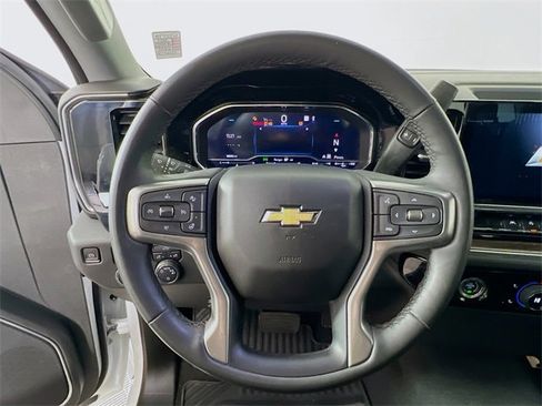 Used 2023 Chevrolet Silverado 1500 LT image 12