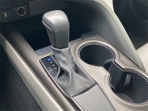 Used 2021 Toyota Camry SE image 27