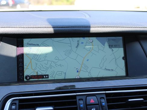 Used 2012 BMW 750Li image 25