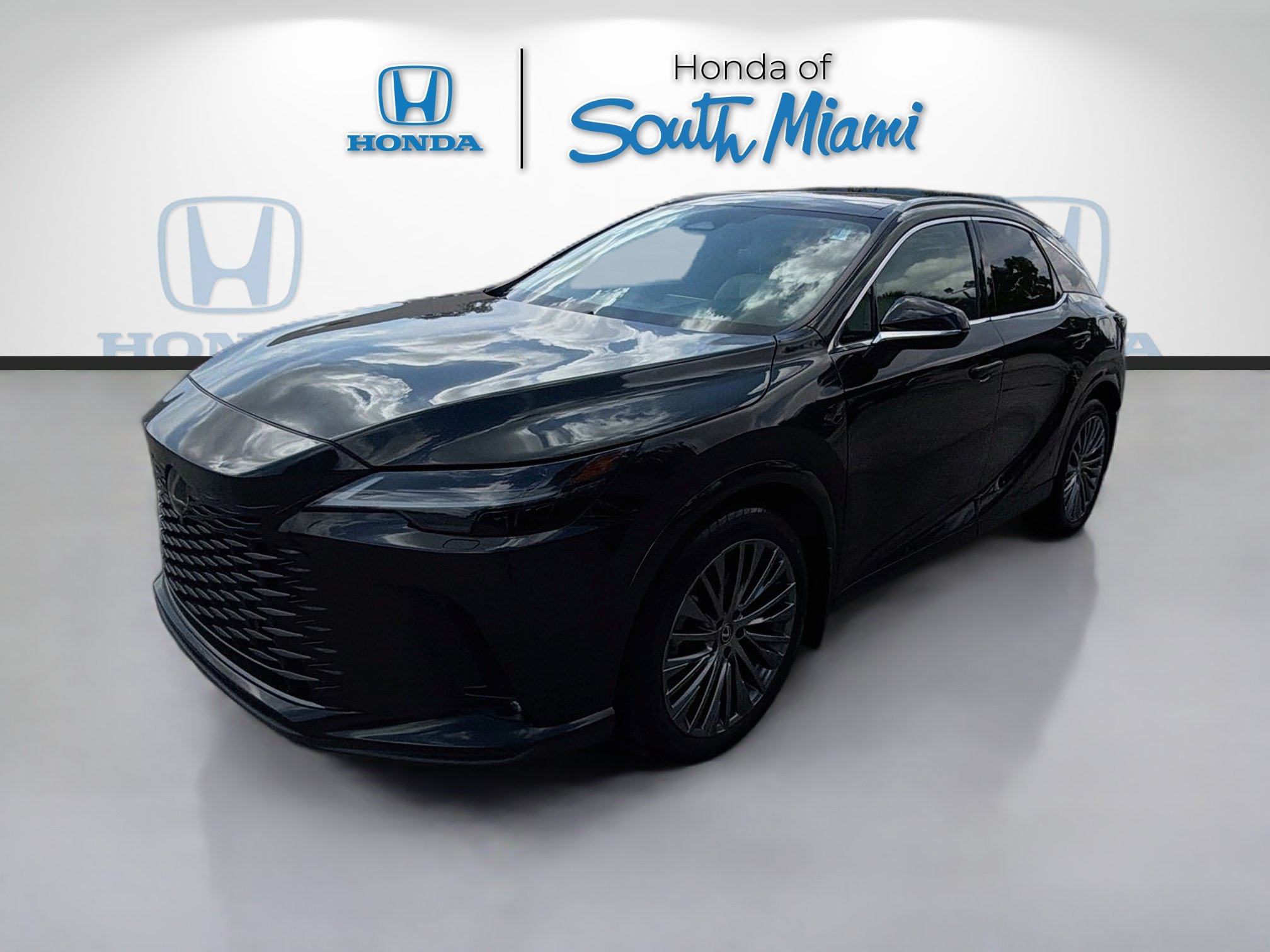 Used 2024 Lexus RX 350 AWD w/ Convenience Package image 3