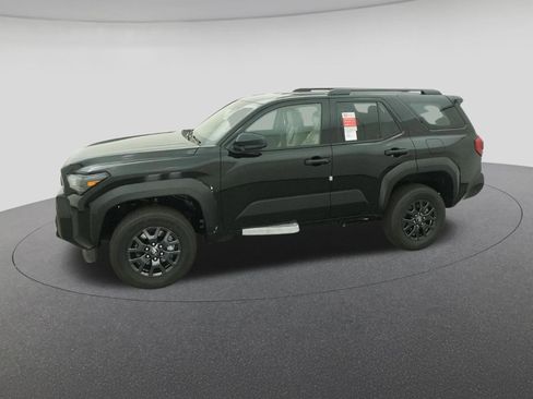 New 2026 Toyota 4Runner SR5 AWD/4WD image 2